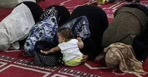 মসজিদে নারীদের নামাজ পড়া কি মাকরুহ?